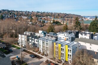 2622 SW Nevada St in Seattle, WA - Building Photo - Building Photo