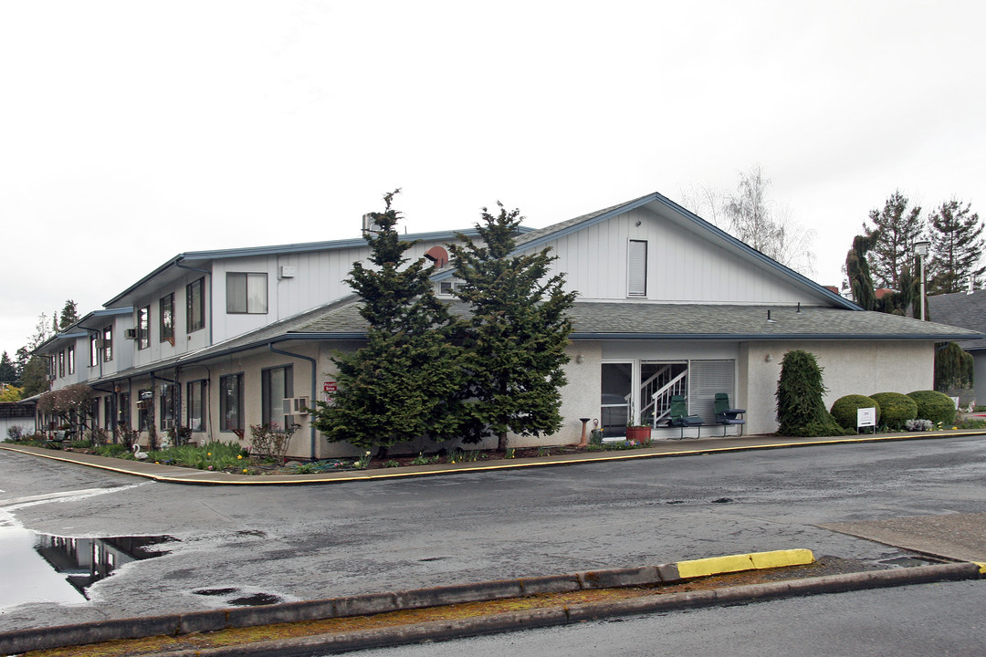 Kamlu Retirement Inn in Vancouver, WA - Building Photo