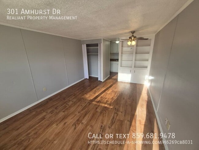 301 Amhurst Dr in Erlanger, KY - Building Photo - Building Photo