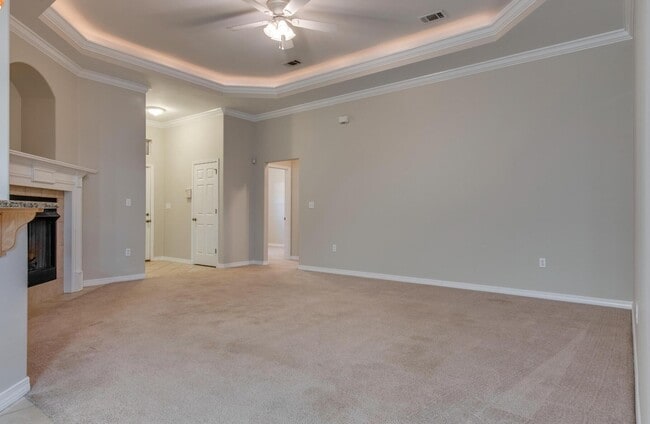 110 Brookmeade Dr in Crestview, FL - Foto de edificio - Building Photo