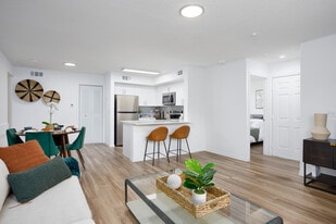 Emerald Grove in Orlando, FL - Building Photo