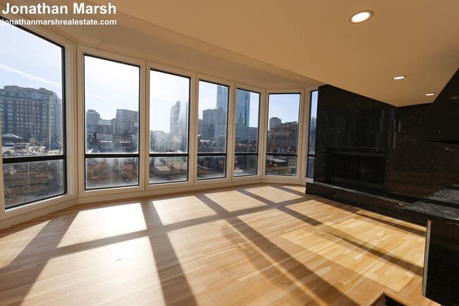 110 Beacon St, Unit PHR in Boston, MA - Foto de edificio - Building Photo