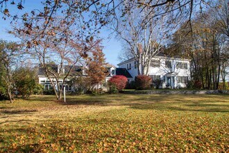 267 N River Rd in Milford, NH - Building Photo - Building Photo