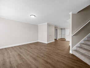 15 Whitfield Way in Greer, SC - Building Photo - Building Photo