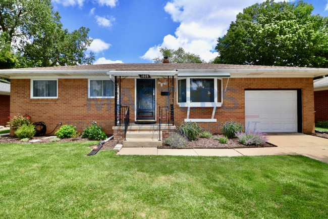 property at 1028 Rosedale St