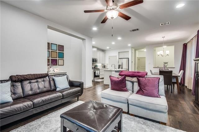 4242 Cascade Sky Dr in Arlington, TX - Building Photo - Building Photo