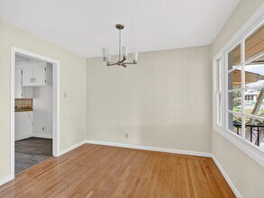 2127 Berkeley Dr in Santa Rosa, CA - Building Photo - Building Photo