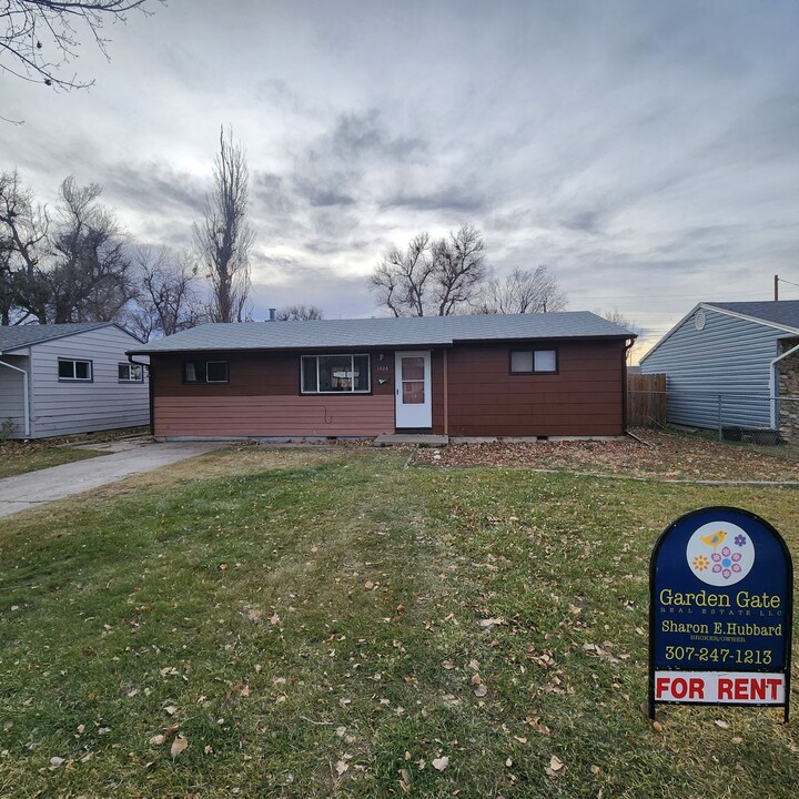 1426 Kearney Ave in Casper, WY - Foto de edificio