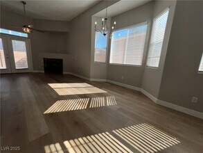 10780 Valencia Hills St in Las Vegas, NV - Building Photo - Building Photo
