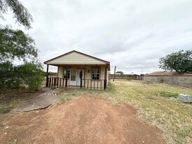 4503 Princeton Ave in Midland, TX - Building Photo
