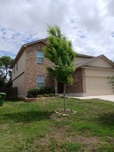 14843 Goldfinch Way in San Antonio, TX - Building Photo - Building Photo
