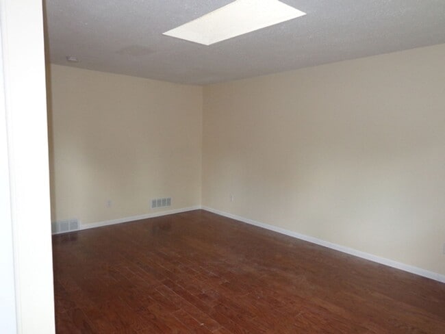 2514 Lipton Rd in Columbus, OH - Building Photo - Building Photo