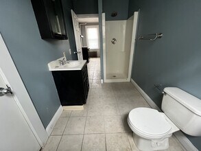203 Howell St, Unit 2 in Providence, RI - Building Photo - Building Photo