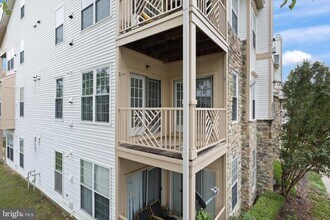 5947 Founders Hill Dr in Alexandria, VA - Building Photo - Building Photo