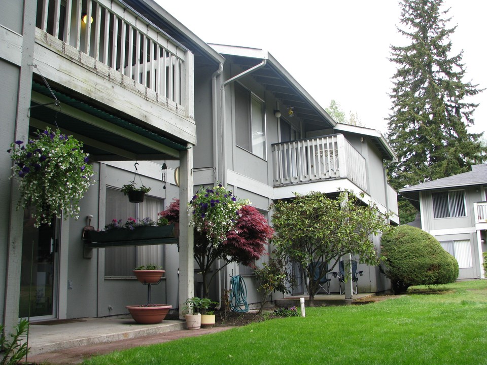 The Timbers Apartments in Lacey, WA - Building Photo