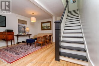 36 Rockwood St in Ottawa, ON - Building Photo - Building Photo