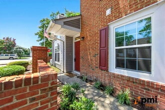 1701 Willow Creek Ct in Virginia Beach, VA - Building Photo - Building Photo