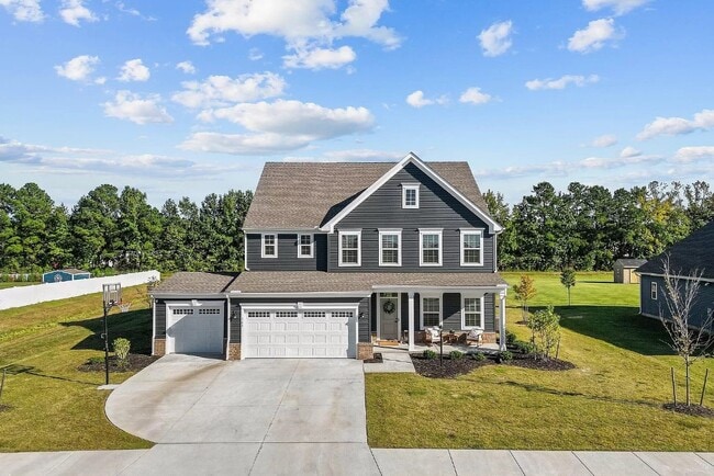 property at 121 Glenmoor Path