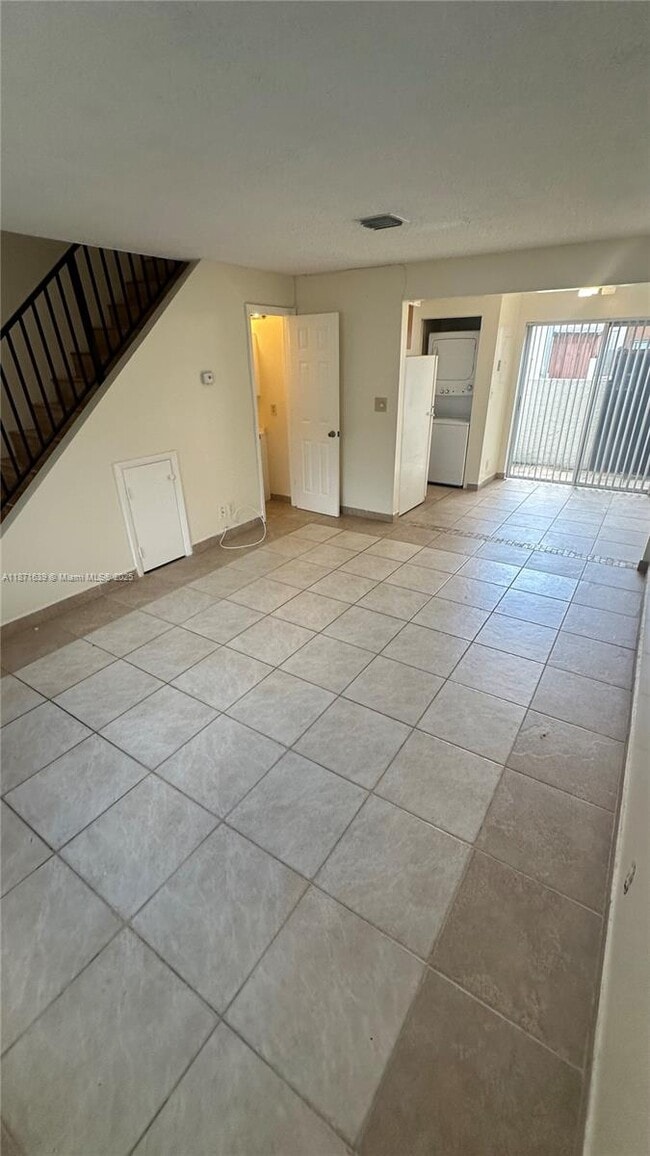 6609 Winfield Blvd in Margate, FL - Building Photo - Building Photo