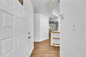 9158 NW 40th St in Coral Springs, FL - Building Photo - Building Photo