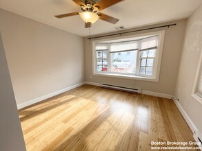 114 Buttonwood St, Unit 1 in Boston, MA - Building Photo - Building Photo