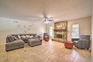 6 Shumard Ct N in Homosassa, FL - Building Photo