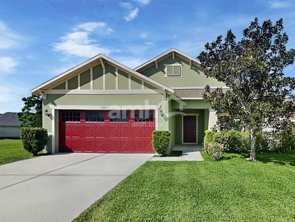 1216 Maplebrook Dr in Lake Alfred, FL - Building Photo
