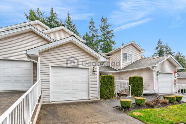 1954 S 368th Pl in Federal Way, WA - Foto de edificio - Building Photo