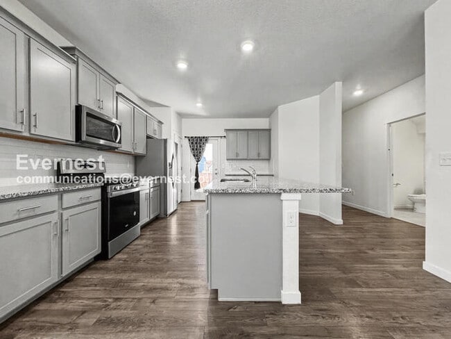 21894 E 9th Pl in Aurora, CO - Foto de edificio - Building Photo