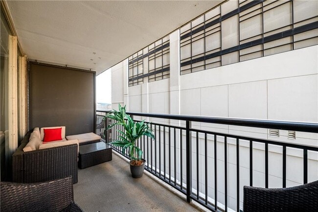 620 Peachtree St NE in Atlanta, GA - Building Photo - Building Photo