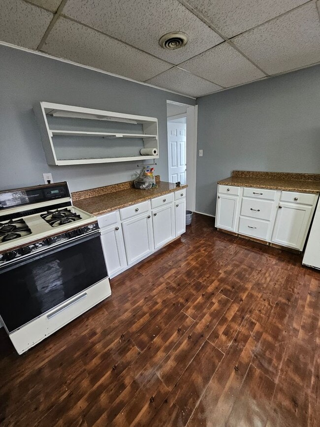 701 E 24th St in Erie, PA - Building Photo - Building Photo