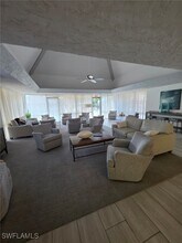 160 Turtle Lake Ct in Naples, FL - Building Photo - Building Photo