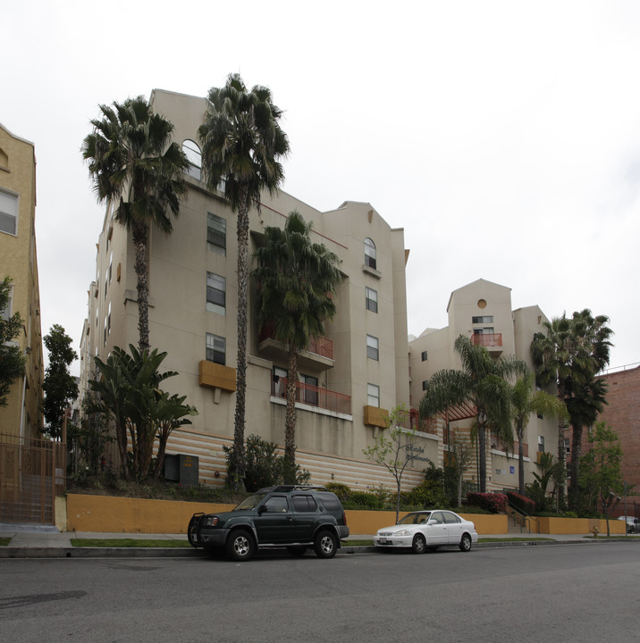 Mercedes Apartments in Los Angeles, CA - Foto de edificio