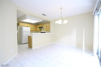 3440 Middle View Dr in Las Vegas, NV - Building Photo - Building Photo