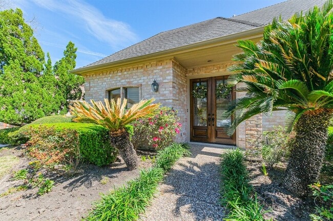 1715 Woodland Park Dr in Houston, TX - Building Photo - Building Photo