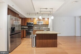 1025 1st St SE in Washington, DC - Building Photo