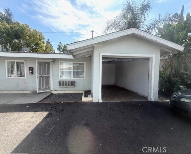 property at 10553 Poplar St
