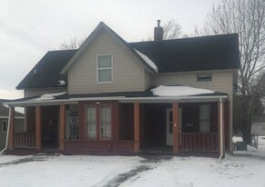 625 14th Ave, Unit A in Brookings, SD - Building Photo