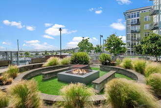 Theas Landing in Tacoma, WA - Foto de edificio - Building Photo