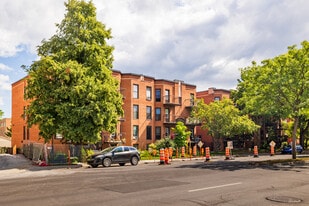 3380-3410 Saint-Joseph E in Montréal, QC - Building Photo