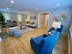 16 Sears Rd in Wayland, MA - Building Photo - Building Photo