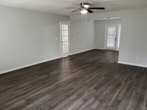 532 Kenton Dr in Irmo, SC - Foto de edificio - Building Photo