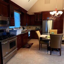 424 Page Ave in Lyndhurst, NJ - Building Photo - Building Photo