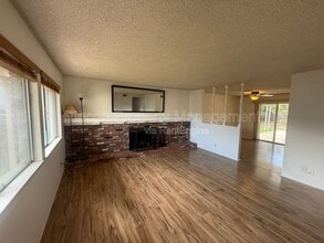 8874 Clinton Ct in Ventura, CA - Building Photo - Building Photo