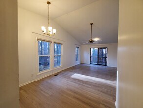 3 Baytree Ct, Unit B in Durham, NC - Foto de edificio - Building Photo