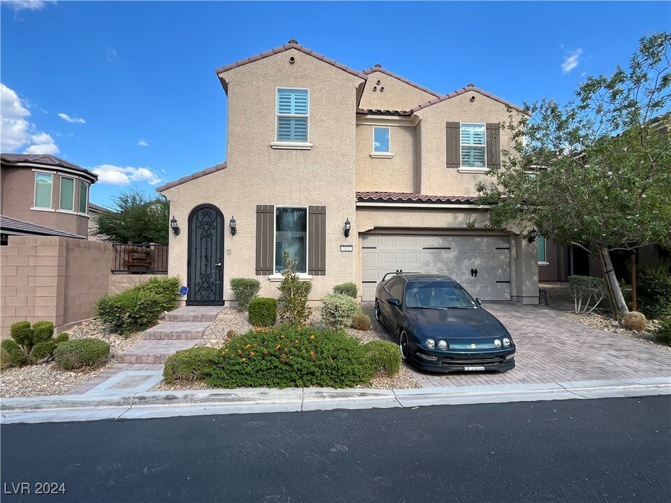 7152 Willow Moss Ct in Las Vegas, NV - Foto de edificio