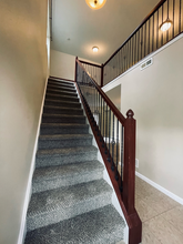 6684 Courtyard Dr in Madison, OH - Foto de edificio - Building Photo