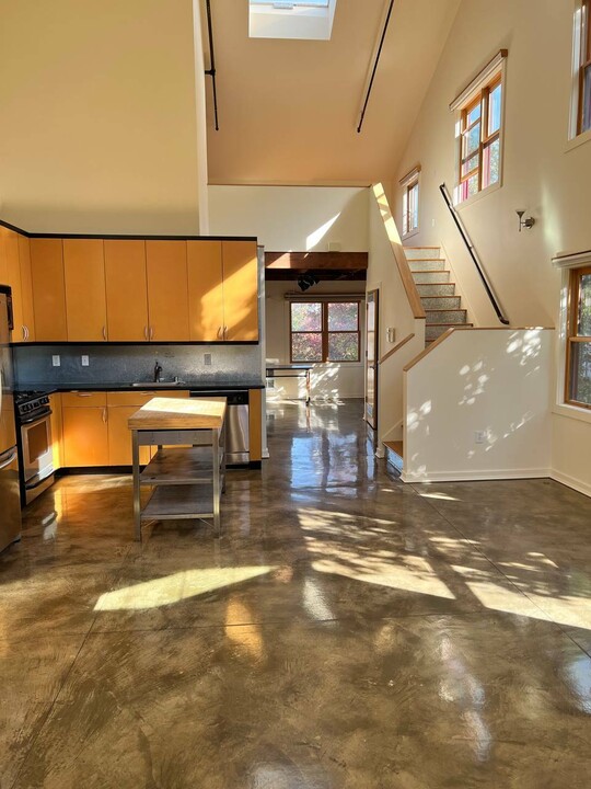2875 Glascock St in Oakland, CA - Building Photo