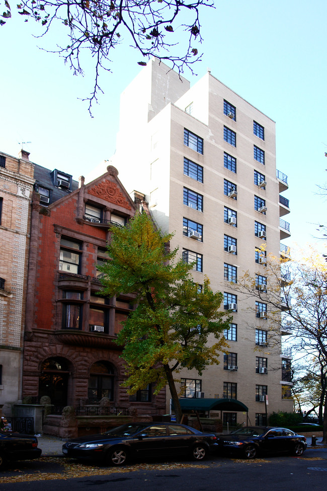 Dicker Residence Hall, Brooklyn Law School in Brooklyn, NY - Building Photo - Building Photo