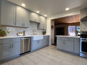 6176 Nelson St in San Diego, CA - Building Photo - Building Photo
